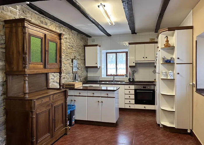 Semesterbostad Caserio Uletza